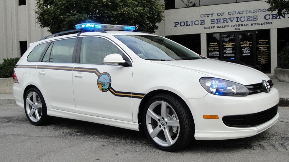 2015 volkswagen jetta sportwagen полицейский автомобиль вид сбоку