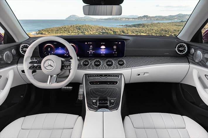 фото салон Mercedes-Benz E-Class Coupe и Mercedes-Benz E-Class Cabriolet 2021