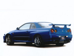 Nissan Skyline GT-R фото