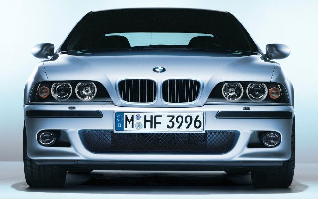Фото BMW M5 в кузове Е39