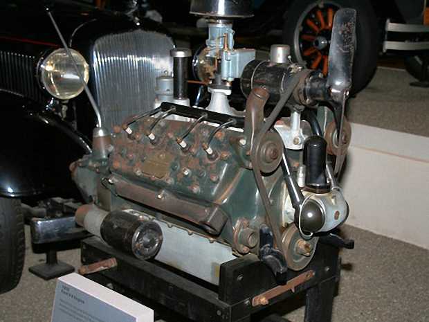 Оригинальный двигатель Ford V8 1932 года